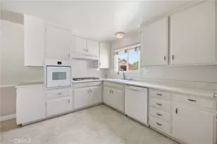 610 Ridgefield, Claremont, CA 91711 - Photo 19
