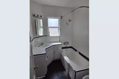 4608 4608 Carlin Ave, Lynwood, CA 90262 - Photo 5