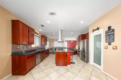 12448 Flagstone Court, Victorville, CA 92392 - Photo 17
