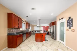 12448 Flagstone Ct, Victorville, CA 92392 - Photo 17