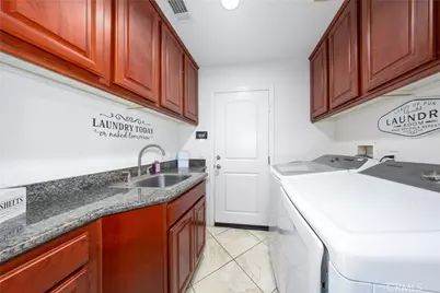 12448 Flagstone Court, Victorville, CA 92392 - Photo 21