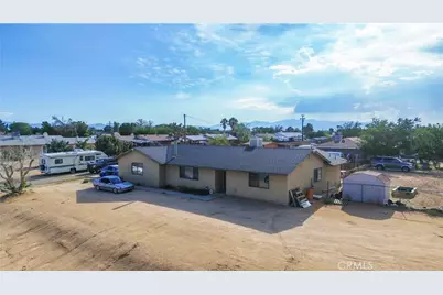 11746 Mohawk Road, Apple Valley, CA 92308 - Photo 23