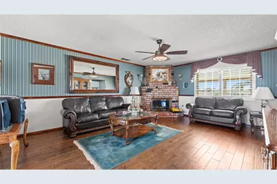 11658 Del Sur, Jurupa Valley, CA 91752 - Photo 5