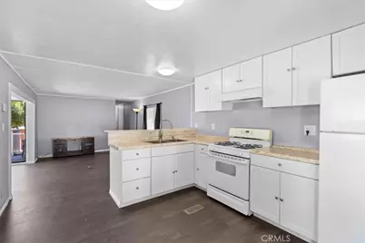 22800 Byron, Crestline, CA 92325 - Photo 7