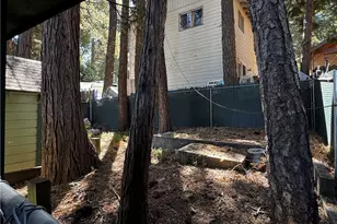 796 N Village, Crestline, CA 92325 - Photo 15