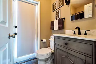 901 N 10th, Upland, CA 91786 - Photo 9