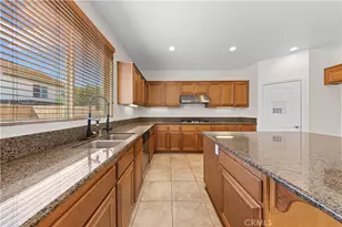 13763 Deerpath Cir, Jurupa, CA 92880 - Photo 11