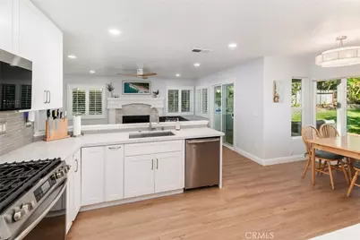 7026 Via Calafia, Carlsbad, CA 92009 - Photo 13