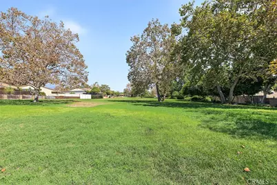 434 Champlain, Claremont, CA 91711 - Photo 47