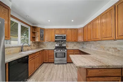 347 W Leeside, Glendora, CA 91741 - Photo 3