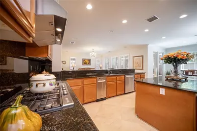 12327 Royal Oaks Drive, Rancho Cucamonga, CA 91739 - Photo 15
