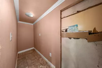 1047 Calaveras Avenue, Ontario, CA 91764 - Photo 13