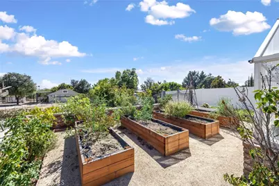 420 E 25th Street, Upland, CA 91784 - Photo 25