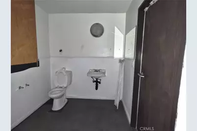 118 E Foothill, Rialto, CA 92376 - Photo 5
