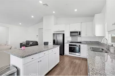 13110 Sierra Blanca, Victorville, CA 92394 - Photo 9