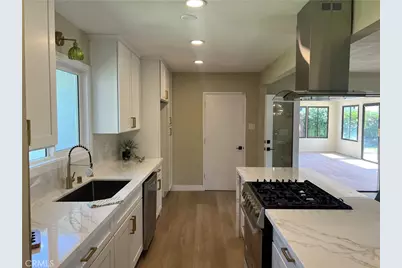 138 Elizabeth Lane, Upland, CA 91786 - Photo 7