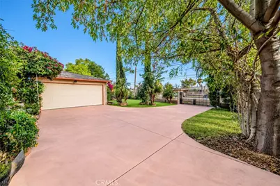 27150 Cypress, Highland, CA 92346 - Photo 35