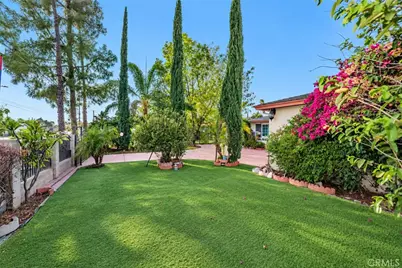27150 Cypress, Highland, CA 92346 - Photo 7