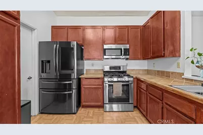 13470 Ironstone Avenue, Victorville, CA 92392 - Photo 9