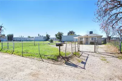 460 S Berkeley Avenue, San Bernardino, CA 92410 - Photo 5