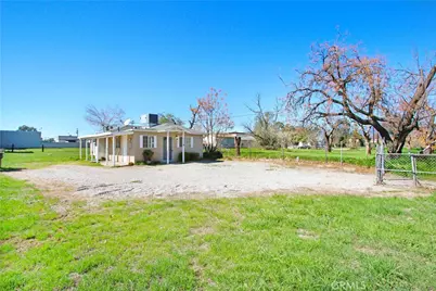460 S Berkeley Avenue, San Bernardino, CA 92410 - Photo 3