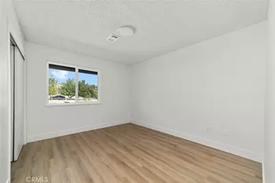 16849 Mission, Hesperia, CA 92345 - Photo 19