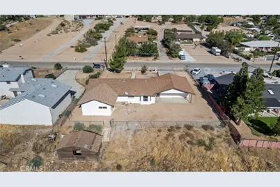 16849 Mission, Hesperia, CA 92345 - Photo 43