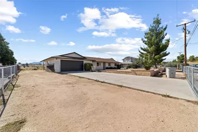 16849 Mission, Hesperia, CA 92345 - Photo 3
