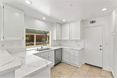 220 Suffolk, Corona, CA 92882 - Photo 13