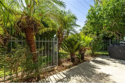 1230 S Barranca Avenue #F, Glendora, CA 91740 - Photo 35