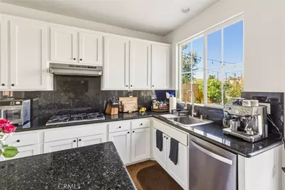 6011 Mira Vista Lane, Fontana, CA 92336 - Photo 11