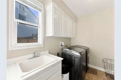8294 Fall Creek Dr, Eastvale, CA 92880 - Photo 25