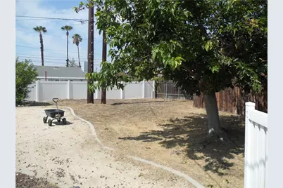9384 Kempster Avenue, Fontana, CA 92335 - Photo 21
