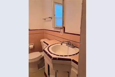 333 E 83rd Street, Los Angeles, CA 90003 - Photo 5