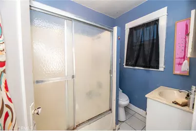 2111 Aaron Street, Los Angeles, CA 90026 - Photo 29
