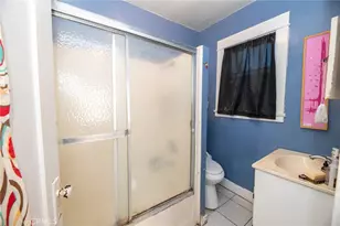 2111 Aaron St, Los Angeles, CA 90026 - Photo 29
