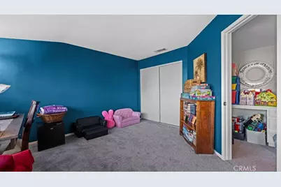 7030 Almeria, Fontana, CA 92336 - Photo 19