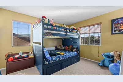 7030 Almeria, Fontana, CA 92336 - Photo 15