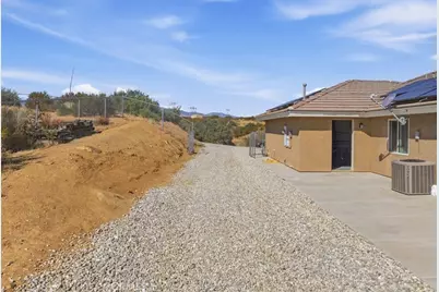 7223 Braceo Street, Oak Hills, CA 92344 - Photo 47