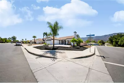19415 Sweetwood Lane, Lake Elsinore, CA 92530 - Photo 43