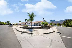 19415 Sweetwood Ln, Lake Elsinore, CA 92530 - Photo 43