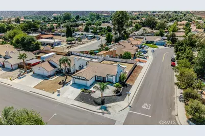 19415 Sweetwood Lane, Lake Elsinore, CA 92530 - Photo 47