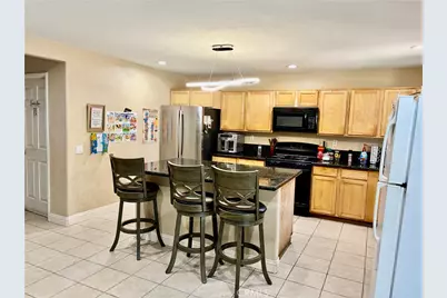 423 Madrid, Hemet, CA 92545 - Photo 9