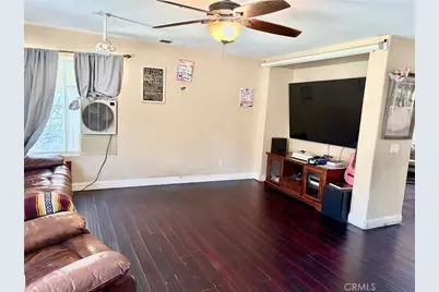 423 Madrid, Hemet, CA 92545 - Photo 11