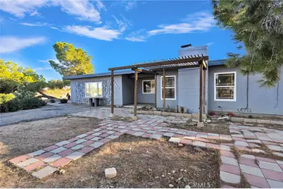 17047 Eucalyptus Street, Hesperia, CA 92345 - Photo 5