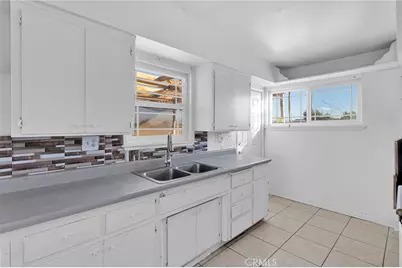 17047 Eucalyptus Street, Hesperia, CA 92345 - Photo 15