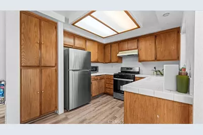 2113 Lightcap, Lancaster, CA 93535 - Photo 5