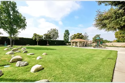 2080 New Haven, Claremont, CA 91711 - Photo 35