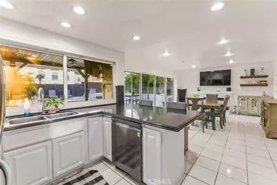1527 Fairwood Way, Upland, CA 91786 - Photo 9