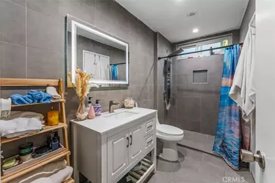 1527 Fairwood Way, Upland, CA 91786 - Photo 15